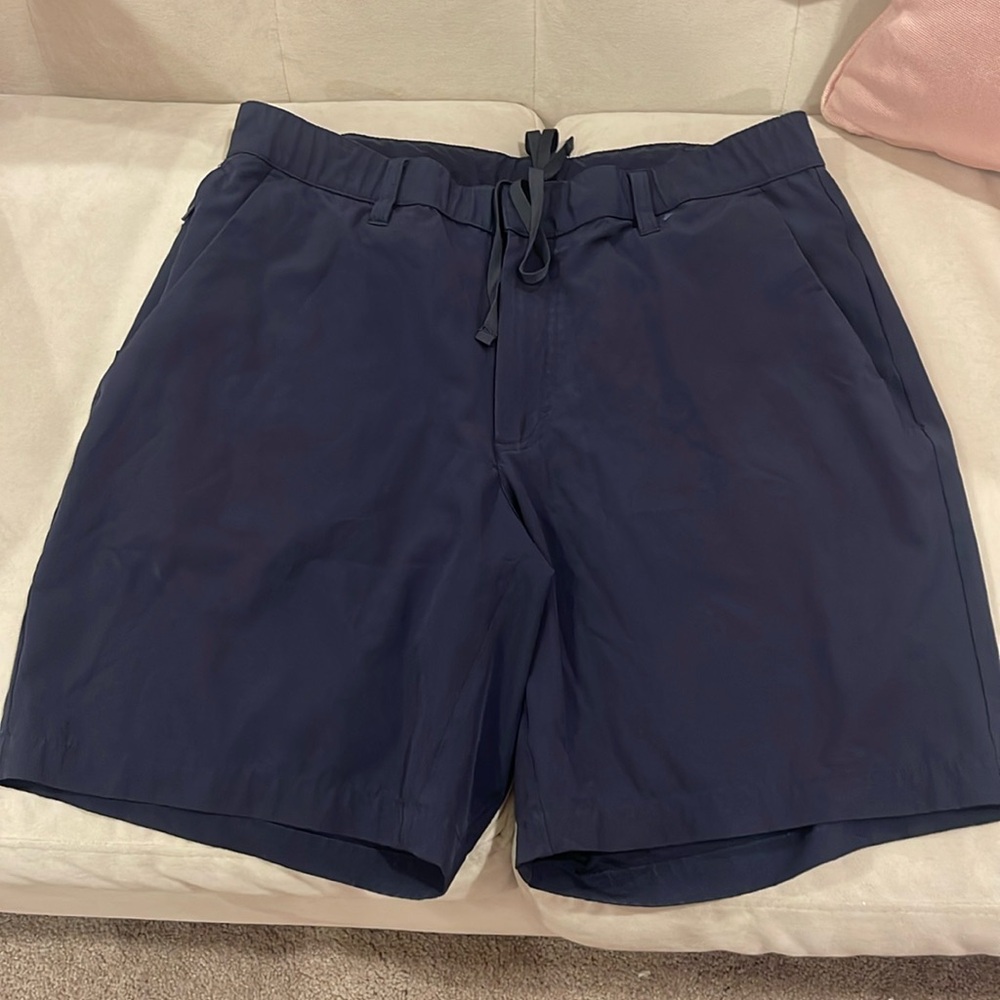 Fabletics Mens 9" Navy Shorts SZ M